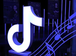 抖音VR直播保姆级教程:一站式教学,助你日入500+轻松实现(含教程+资料)-牛课资源网